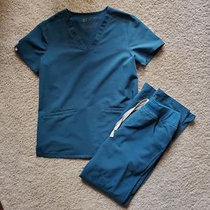 Figs Teal XS Scrub Set